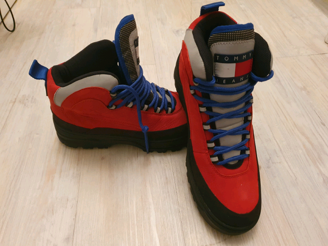 tommy hilfiger expedition boots